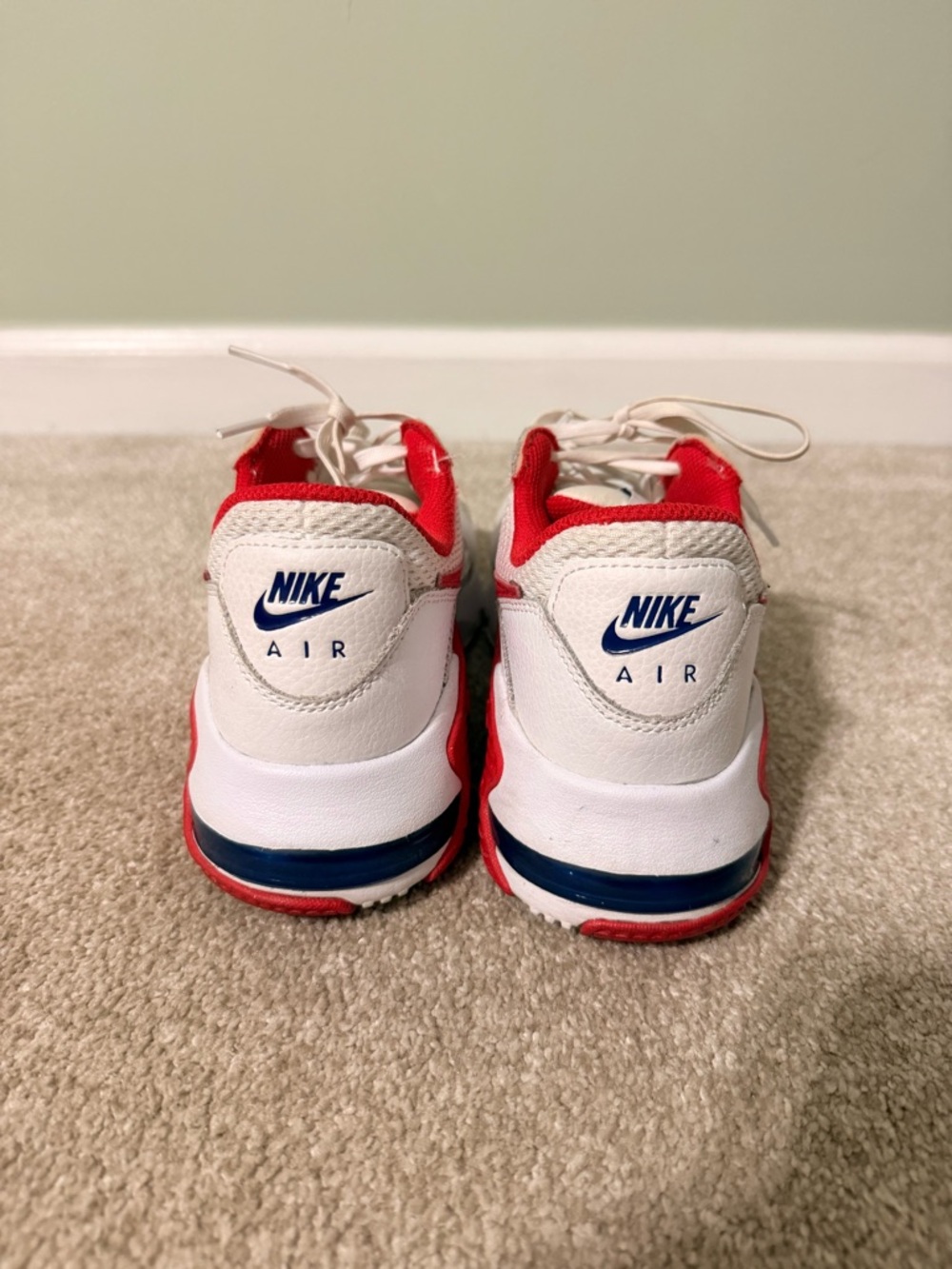 Nike Air Max with Red Swoosh - Picture 4 of 6